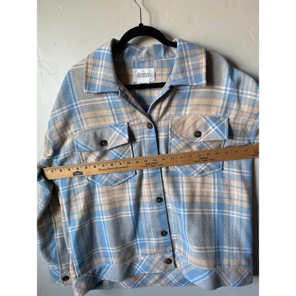 Women's Boston Traders Blue Plaid Shacket- Size Large - Picture 8 of 9